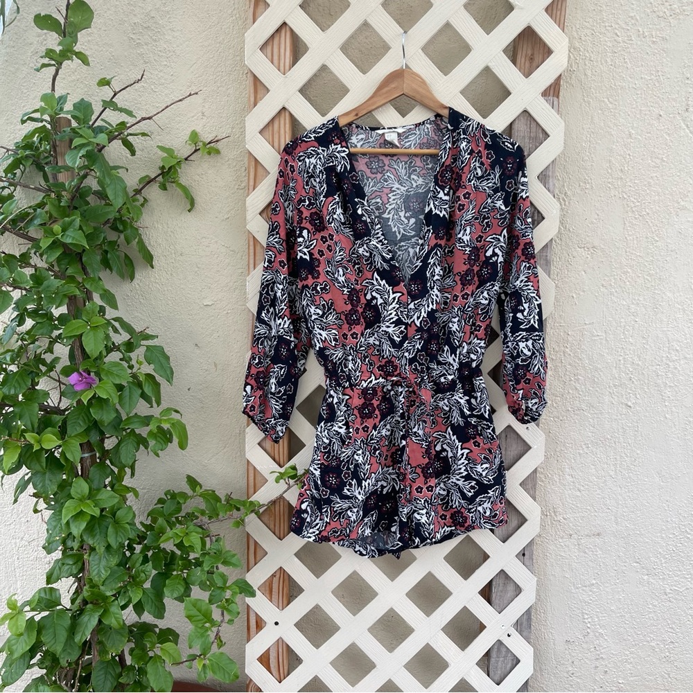 H&M Women's Floral Romper  Size 4